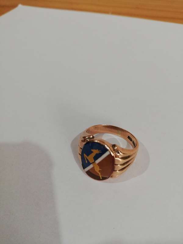 * SOLID 9CT ROSE GOLD SPRINGBOK RING * OLD SA FLAG COLOURS * VERY, VERY RARE * HALLMARKED * 5.99 G *