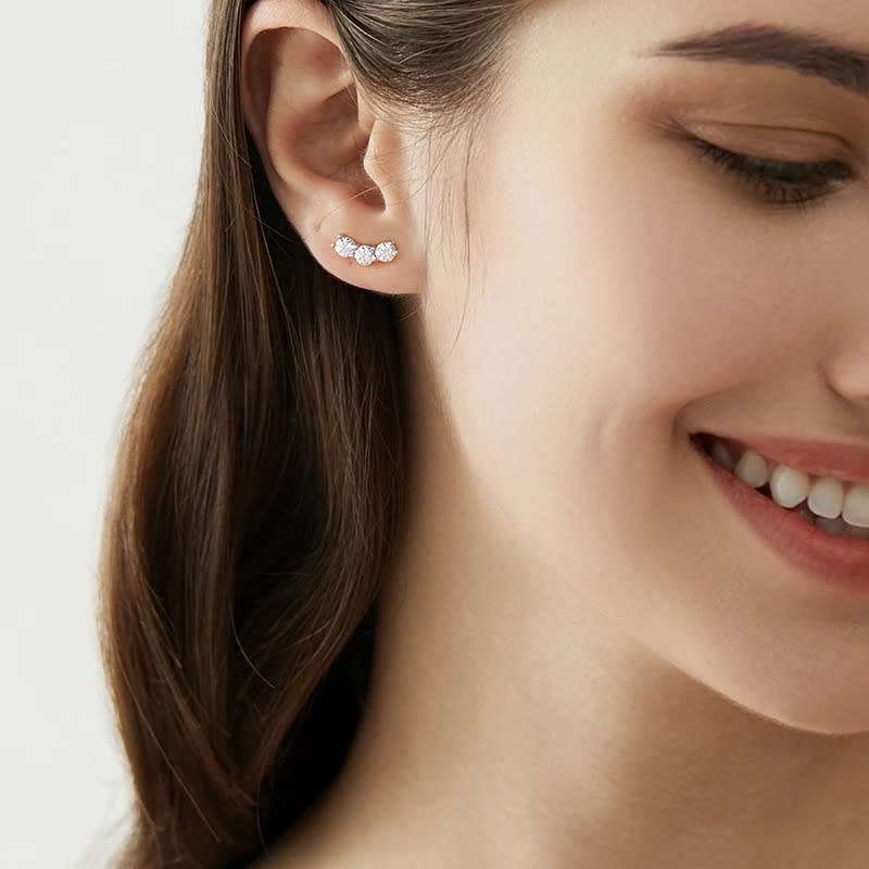 *R6500*Luxury Moissanite Diamond , 925 Sterling Silver Earring 5mm,