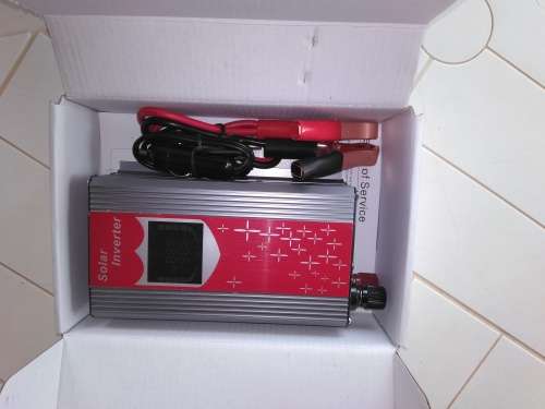 Brand new 1000watt dc to ac power INVERTER with LCD Screen and USB.