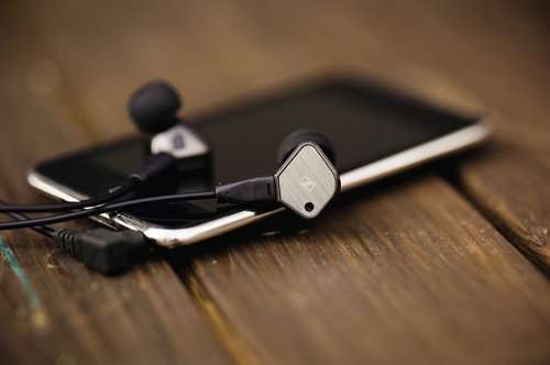 Sennheiser IE80 Headphone Near Mint