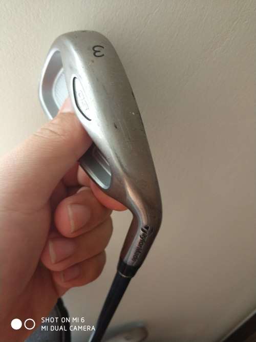 Complete Set of Taylormade Golf clubs -  13 clubs with carrying bag and clubs covers