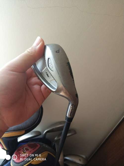Complete Set of Taylormade Golf clubs -  13 clubs with carrying bag and clubs covers