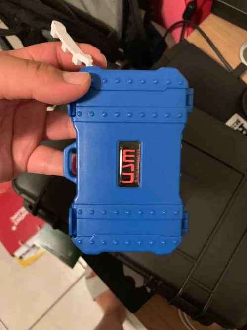 Storage Super Bundles!!! 3 x 1TB hardrives ! plus a card reader and enloser