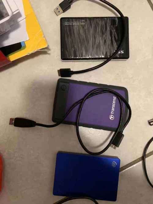Storage Super Bundles!!! 3 x 1TB hardrives ! plus a card reader and enloser