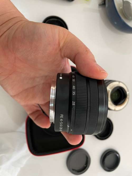 Compact standard zoom lens with full-frame performance - Sony FE 28-60mm f/4-5.6 Lens - 99.99% new