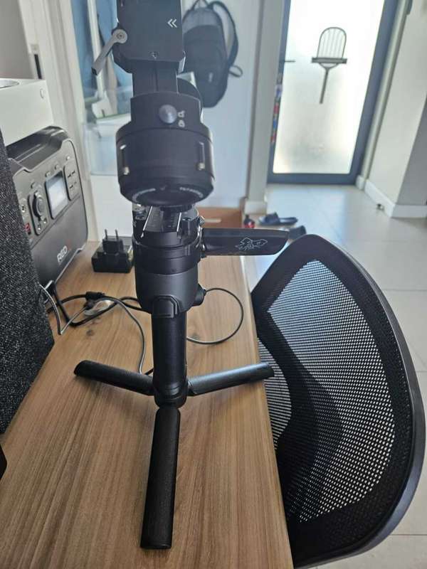 Zhiyun Weebill 2 3-Axis Handheld Gimbal Stabiliser with Rotating Touchscreen