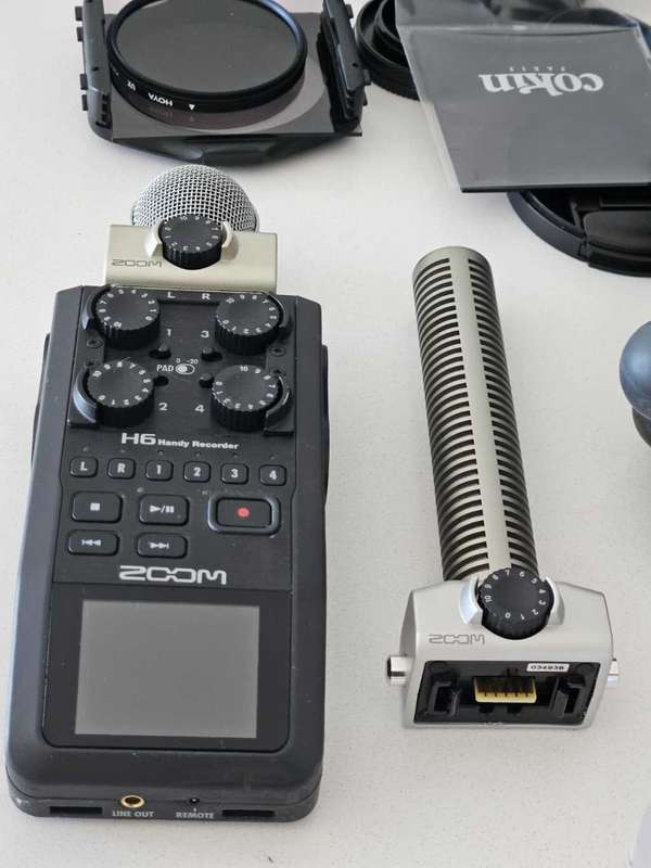 Zoom H6 Handy Sound Recorder With Two Mics