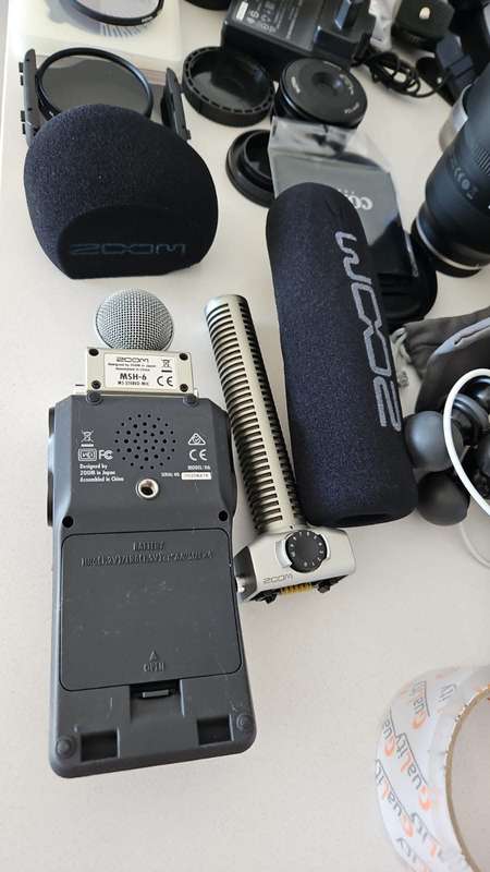 Zoom H6 Handy Sound Recorder With Two Mics