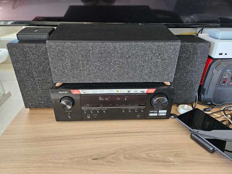 Jamo S805 HCS 5.0 Surround Sound Speaker Package -Black