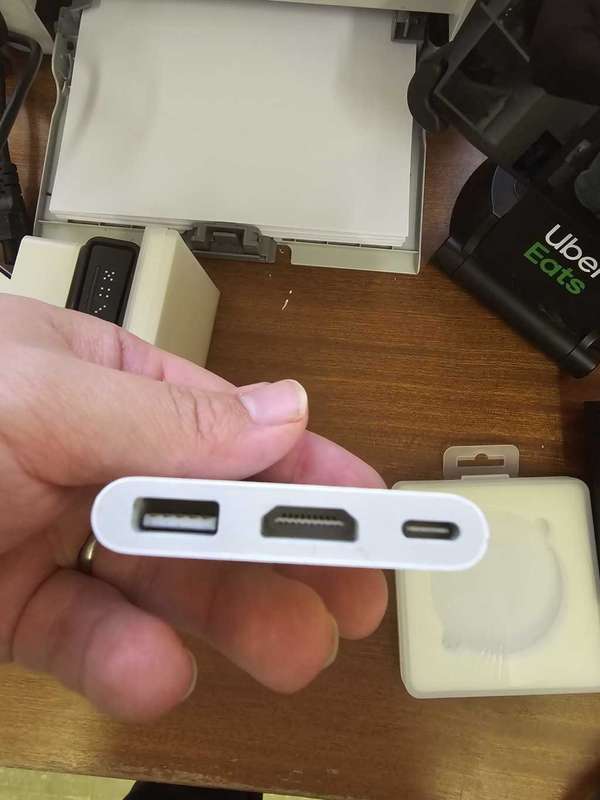 APPLE USB-C Digital AV Multiport Adapter
