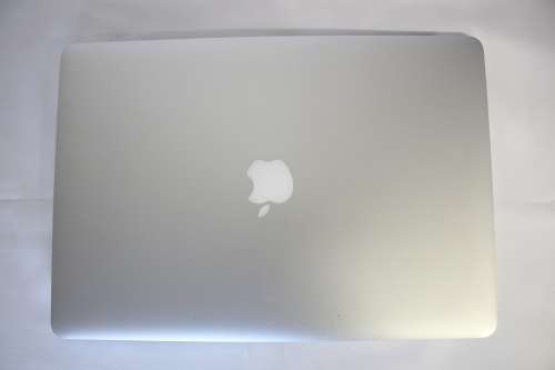 Apple Macbook Pro 15.4 inch 2.8GHz Quad-Core i7, Retina Display, 16GBRAM, 256ssd
