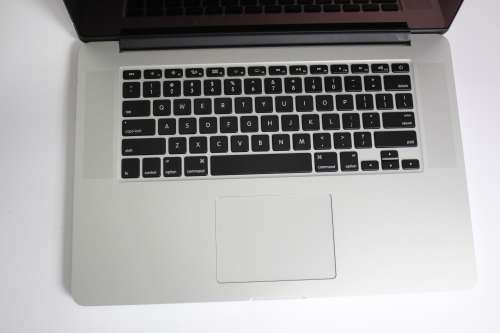Apple Macbook Pro Retina 15.4 inch Quad-Core i7, 16gb RAM 2015 Spec ,  Latest OS Big SUR