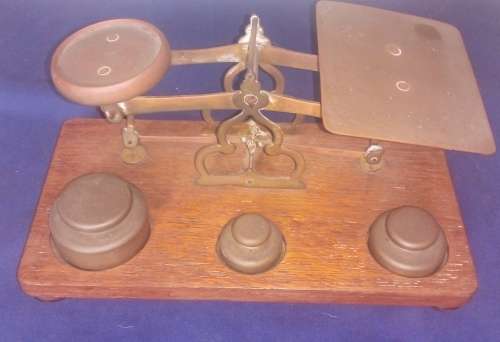 LOVELY ANTIQUE BRASS POSTAL SCALE