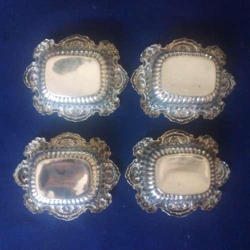 HALLMARKED STERLING SILVER SET OF DISHES