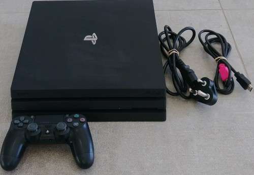 PlayStation 4 Pro 1TB, One Controller, Fortnite, Apex Legends and Warframe