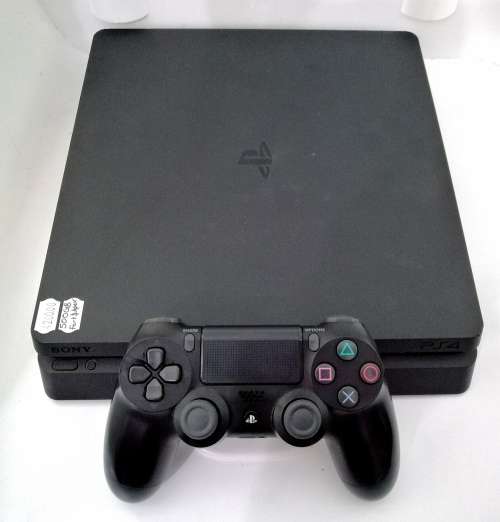 Sony PlayStation 4 Slim 500GB + Fortnite and Apex Legends