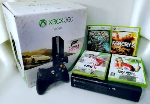 Xbox 360 Super Slim 500GB + 4 Games