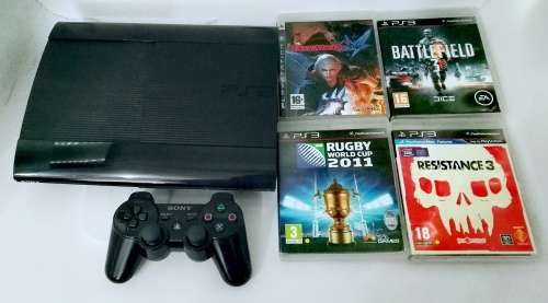 PlayStation 3 Super Slim 500GB + 4 Games