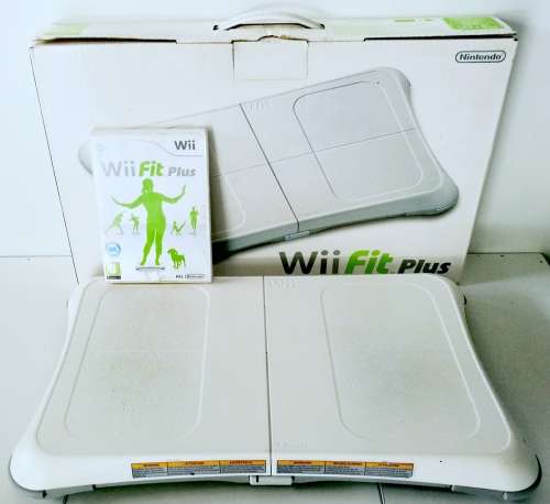 Nintendo Wii Fit Board + 1 Game, Boxed