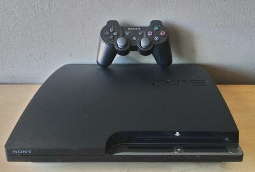PlayStation 3 Slim 250GB and 1 Controller