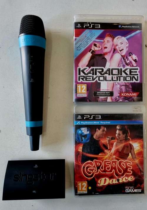 SingStar bundle with 1 mic plus 2 games