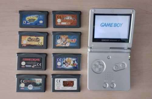Nintendo GameBoy Advanced SP + 8 Games Bundle