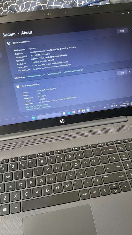 HP laptop 250 G8
