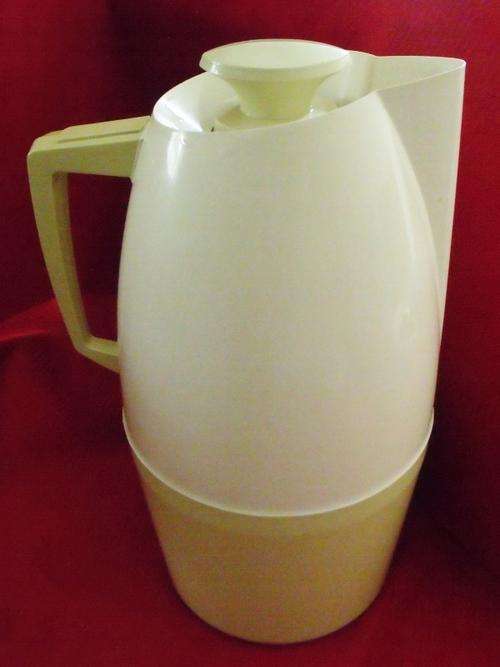 Retro Plastic Insulated Thermos Flask Jug