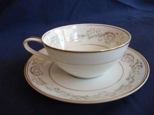 Stunning 1960s NORITAKE Vintage Dinner Service - Made in Japan