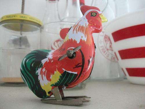 Vintage Wind-Up Tin Rooster