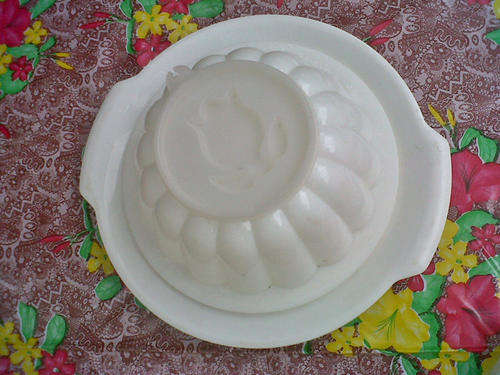 Retro Tupperware Jelly / Pudding Mold