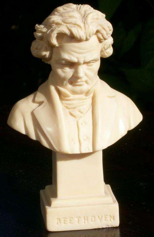 SMALL BUST OF BEETHOVEN-MADE IN ITALY