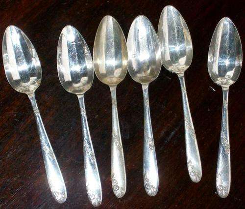 6 SILVER PLATED GRAPEFRUIT SPOONS
