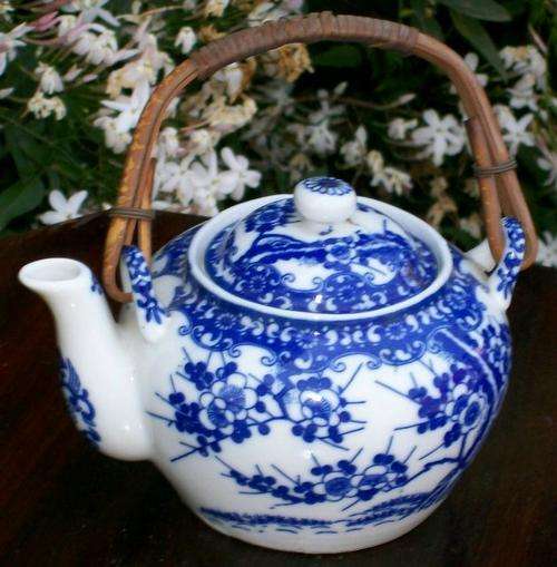 SMALL BLUE AND WHITE TEAPOT