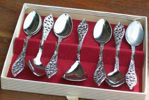 ELWEZETTA CHROME PLATE BOXED SET OF TEASPOONS ##CRAZY R1 START##