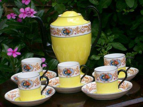DAZZLING COFFEE SET - UNMARKED