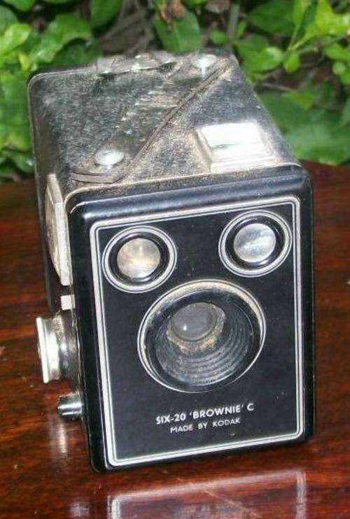 KODAK SIX-20 "BROWNIE" C