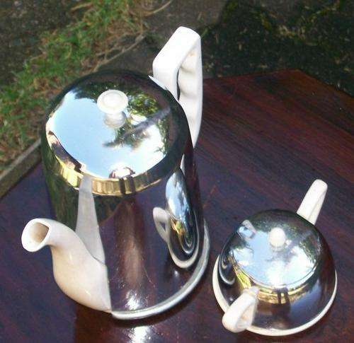 EVERHOT COFFEE/HOT WATER POT AND MATCHING SUGAR BASIN