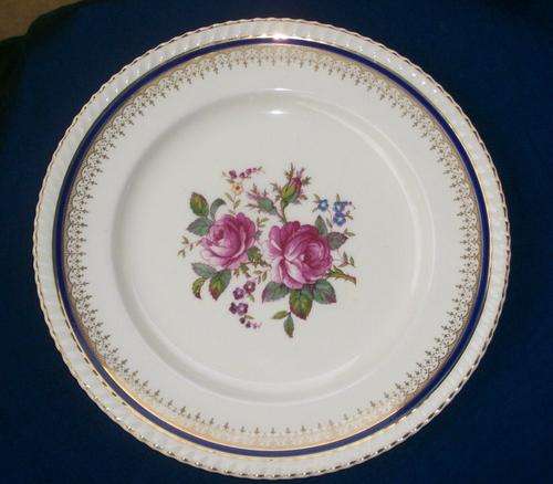 JOHNSON BROS "OLD ENGLISH" DINNER PLATE