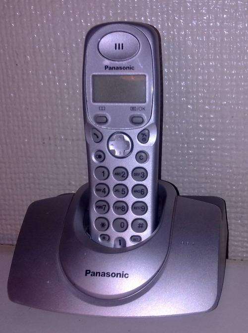 CORDLESS PANASONIC TELEPHONE