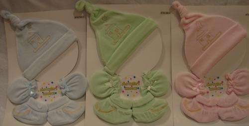 Beenie, Mitten & Bootie set