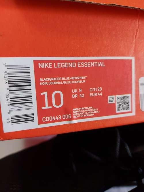 Nike Mens Legend Essential