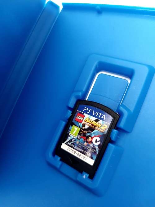 Playstation PsVita Batman 2 DC Super heros Game