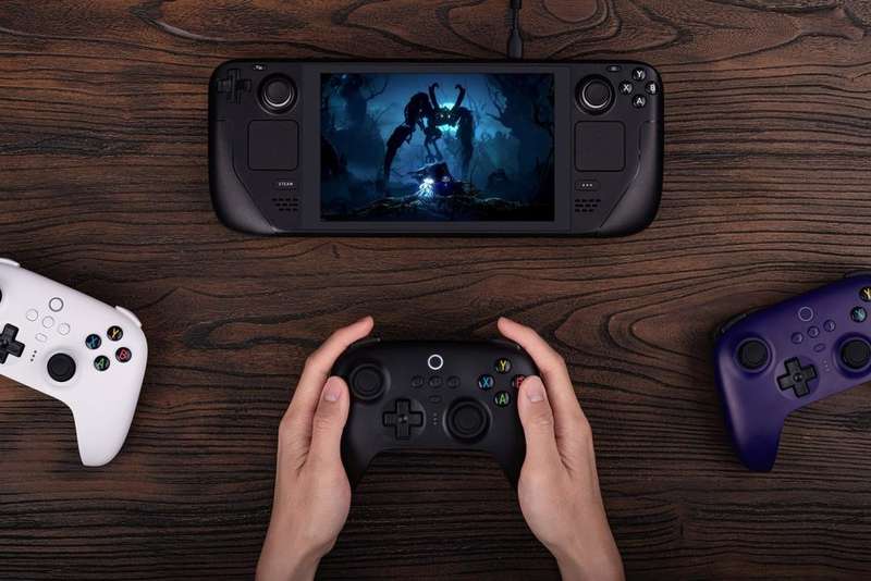 8BitDo Ultimate 2.4g Hall Effect Controller with Charging Dock for PC - 4 Colours Available