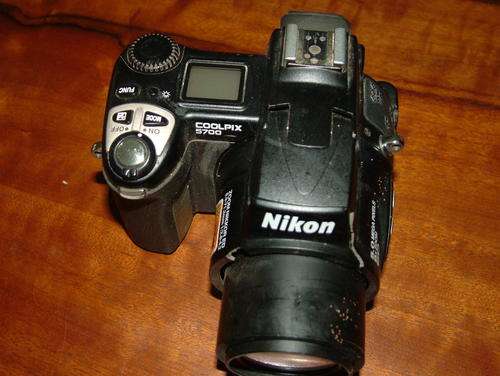 Nicon Coolpix 5700-Please read