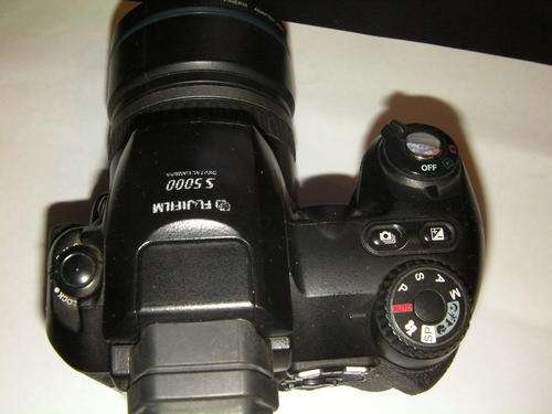 FUJIFILM S5000 DIGITAL CAMERA -PLEASE READ