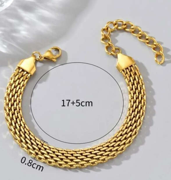 Magnificent Gold Stainless Mesh Lattice Bracelet - Comes in high quality velvet jewellery gift box