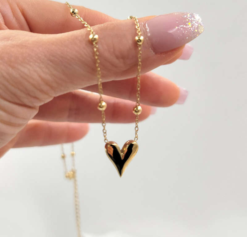 Chic Gold Heart Design Non Tarnish Stainless Steel Necklace
