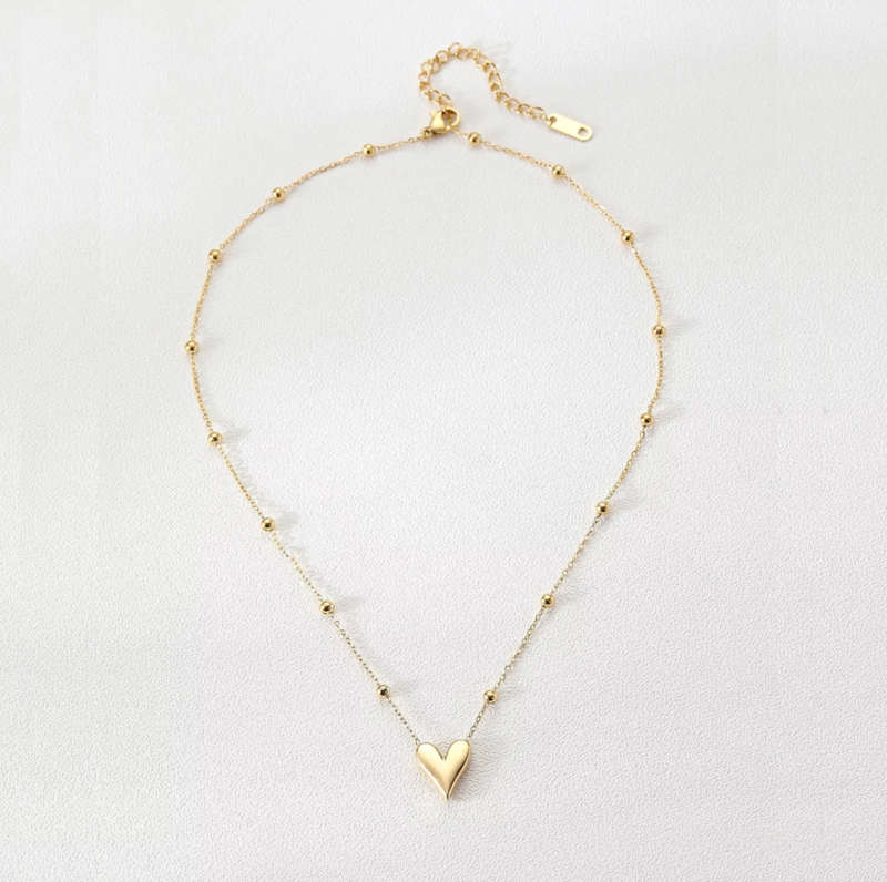 Chic Gold Heart Design Non Tarnish Stainless Steel Necklace