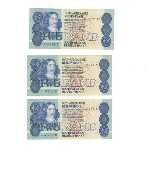Three uncirculated de Kock two Rand notes with consecutative serial numbers.